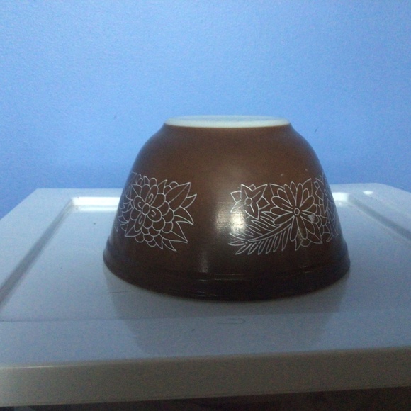 Brown Vintage Pyrex Woodland Mixing Bowl - Picture 4 of 8
